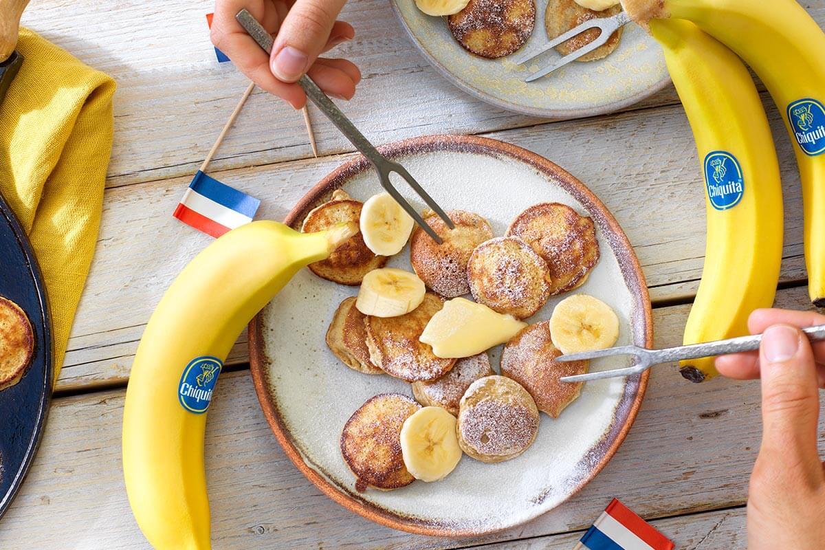 Ολλανδικά poffertjes (mini pancake) από αλεύρι φαγόπυρου με μπανάνα Chiquita