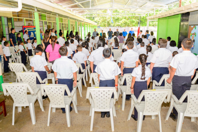 H Chiquita κάνει δωρεά γης για την κατασκευή σχολείων στο Υπουργείο Παιδείας της Κόστα Ρίκα
