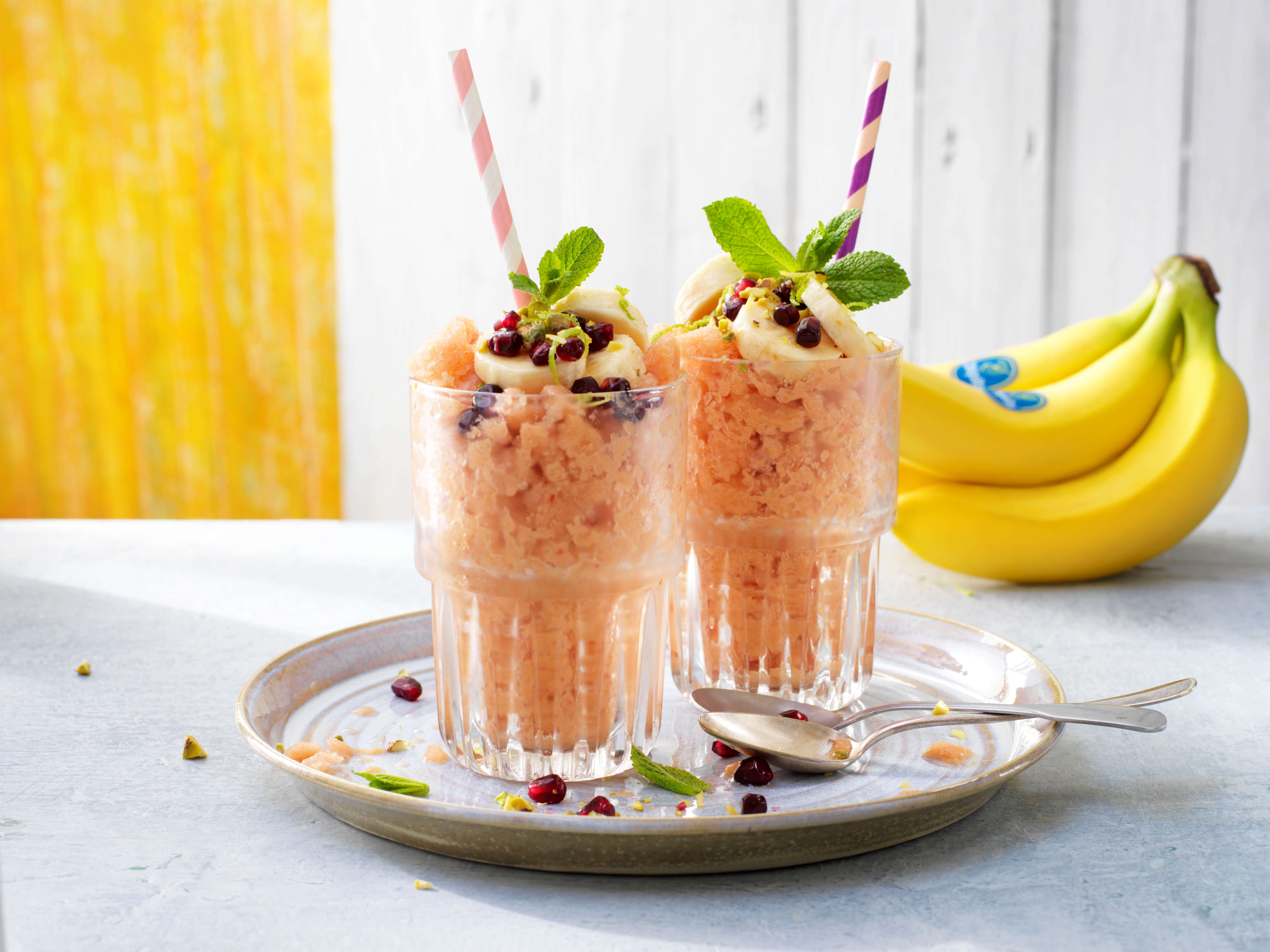 Παγωμένο smoothie με μπανάνες Chiquita και ροδάκινα