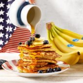 Σπιτικά pancake με μπανάνες Chiquita και μύρτιλλα| συνταγές μπανάνας