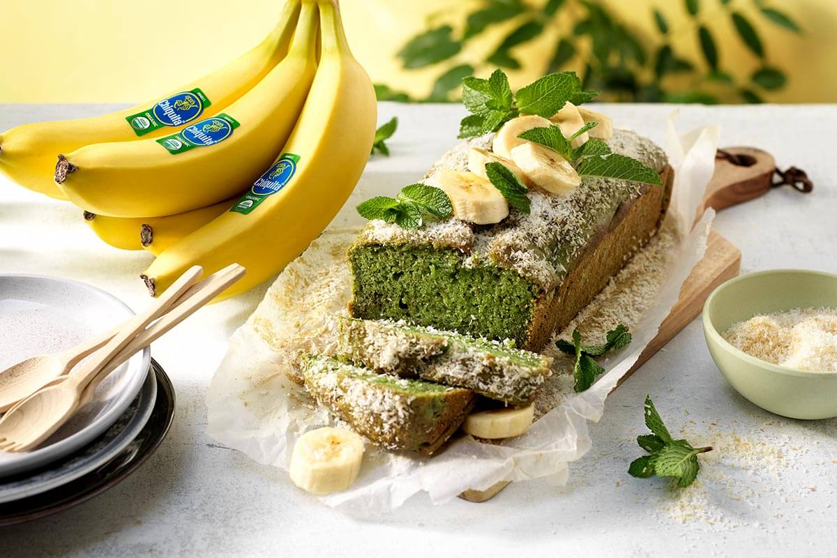 Vegan κέικ με βιολογικές μπανάνες Chiquita και πάνδανο| συνταγές μπανάνας