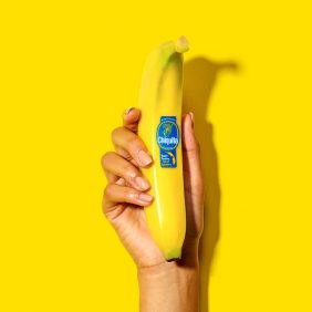 Η Chiquita Παρουσιάζει τα Οφέλη των Μπανανών για την Υγεία με τη Νέα Σειρά Αυτοκόλλητων