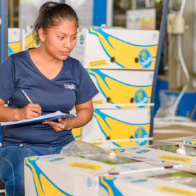 Η Chiquita συνεχίζει την αποστολή της για τη χειραφέτηση των γυναικών σε όλο τον κόσμο