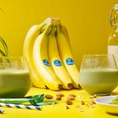 Smoothie με κατεψυγμένη μπανάνα και matcha από την Chiquita